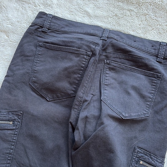 LOFT Black Skinny Ankle Pants Zip Pocket Utility Style | Stretch Size 6 Petite - Picture 9 of 10